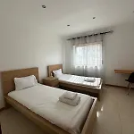 House With Pool And 4 Bedrooms Holiday home *