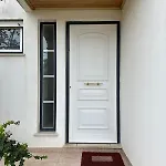 House With Pool And 4 Bedrooms