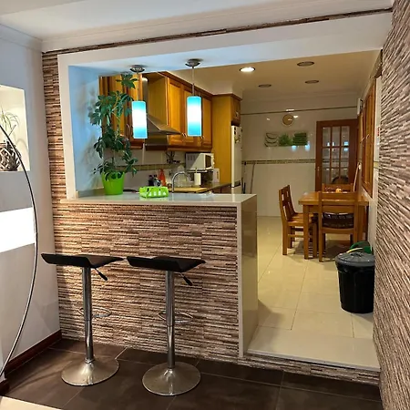 בית נופש House With Pool And 4 Bedrooms *