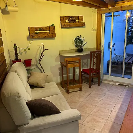 House With Pool And 4 Bedrooms * Ferrel