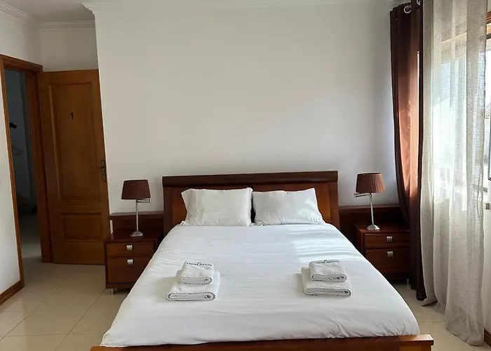 Nyaraló House With Pool And 4 Bedrooms Ferrel