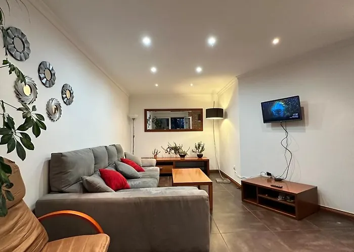 Nyaraló House With Pool And 4 Bedrooms Ferrel