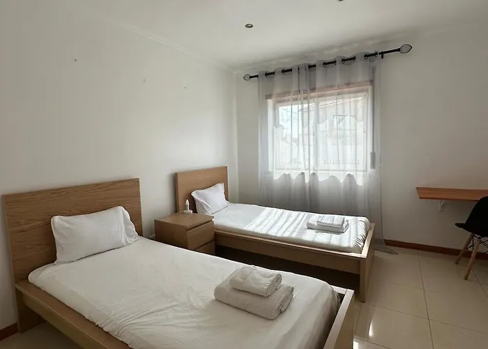 House With Pool And 4 Bedrooms Nyaraló *