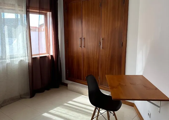 House With Pool And 4 Bedrooms Ferrel