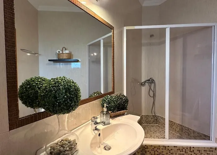 House With Pool And 4 Bedrooms Ferrel